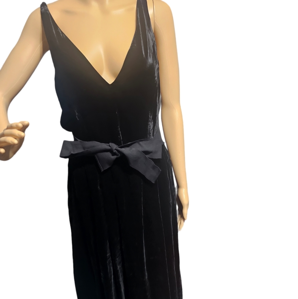 A Loves A VNeck  Velvet Backless Black  Dress With Spaghetti Straps Size M NWT